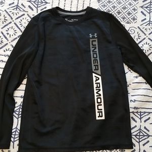 Kids Under Armour long sleeve shirt YXL